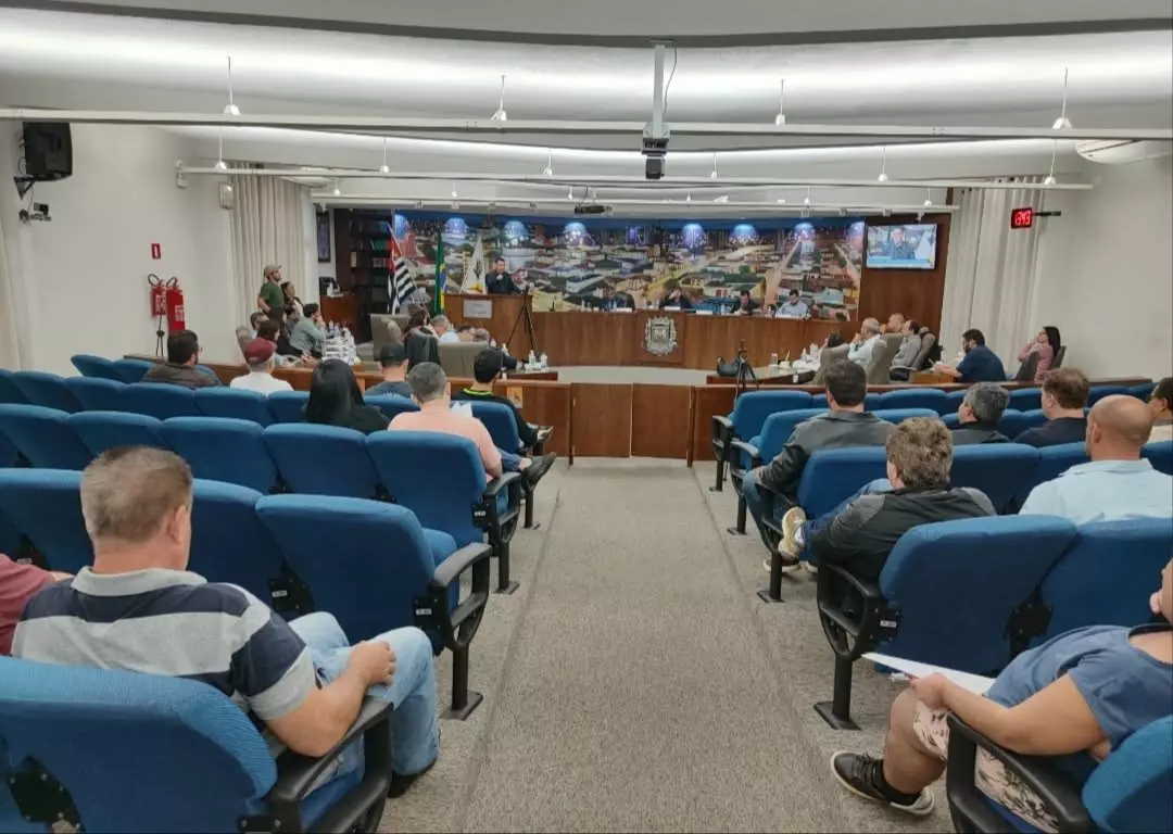 Com quatro votos contrários, Câmara de Fernandópolis aprova financiamento de R$ 51 milhões