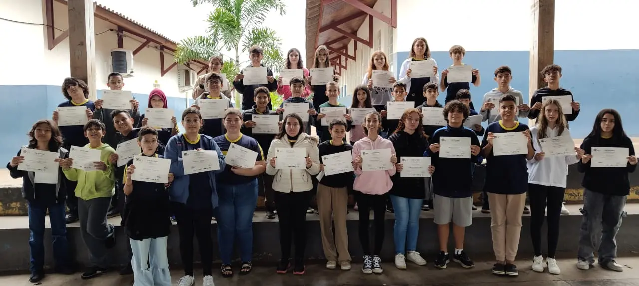 Oficina do Pontos MIS estimula criatividade dos alunos do Clube do Desenhista em Santa Fé do Sul