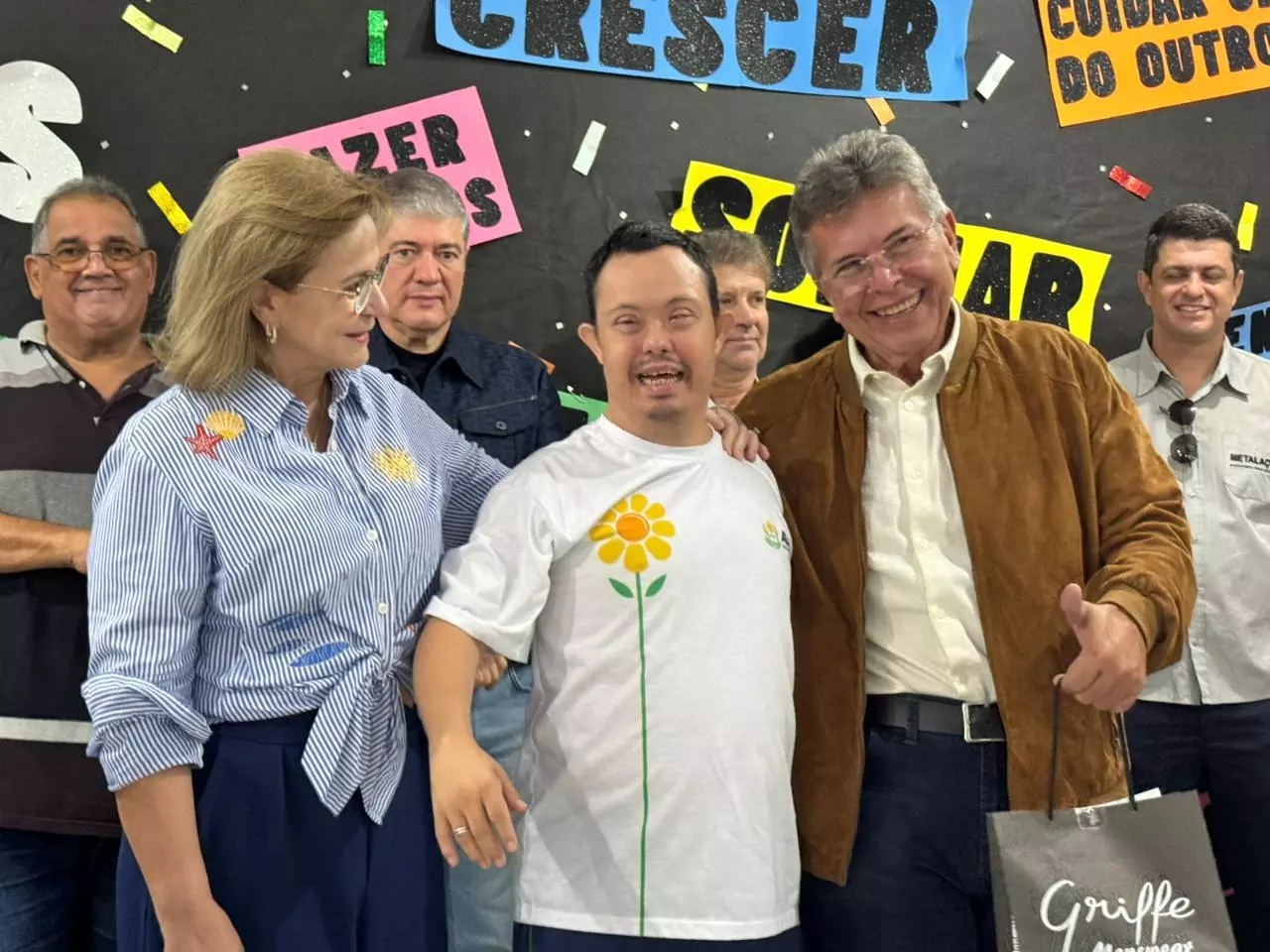 Deputado Carlão Pignatari e Marli são homenageados pela APAE de Votuporanga por trajetória de apoio à instituição
