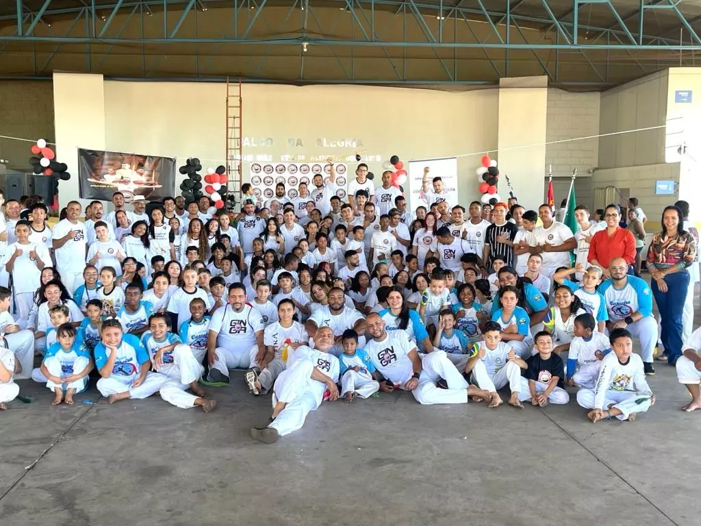 Projeto social de grupo de capoeira de Jales participa do 7º batizado de troca de graduação em Aparecida d’Oeste