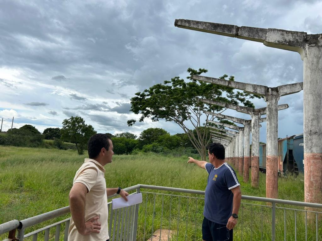 Sucesso da Feira do Dinossauro motiva vereadores a defender novos investimentos no Museu de Paleontologia