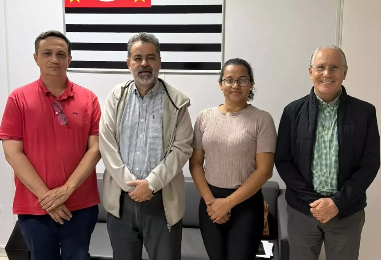 Prefeito e secretária de Guarani d’Oeste buscam recursos e melhorias para a saúde em reunião regional