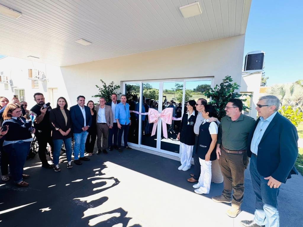 Prefeito Luis Henrique prestigia a inauguração do Centro Especializado em Reabilitação do Hospital de Amor em Fernandópolis