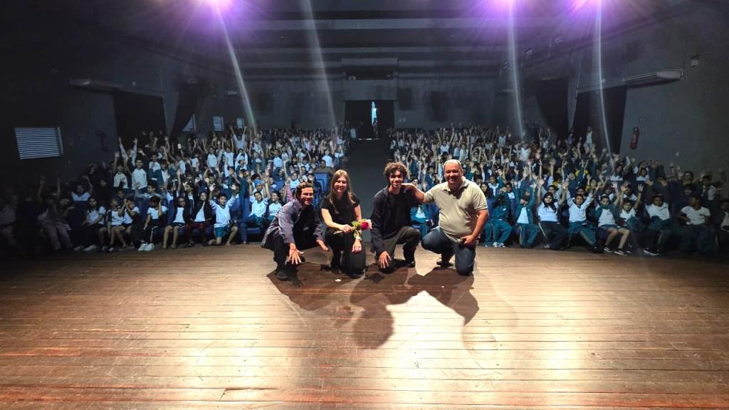 Teatro e conscientização marcam ação da Semana Nacional de Políticas sobre Drogas em Jales