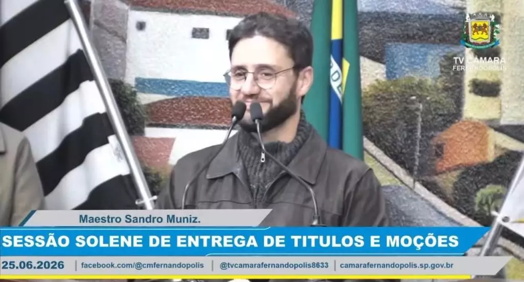 Câmara de Fernandópolis homenageia Coro Municipal pelos 10 anos de história e incentivo à cultura