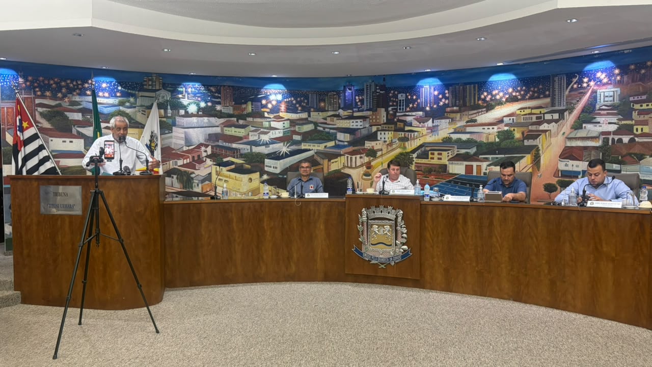 Câmara realiza sessão extraordinária e aprova aumento para Mais Médicos
