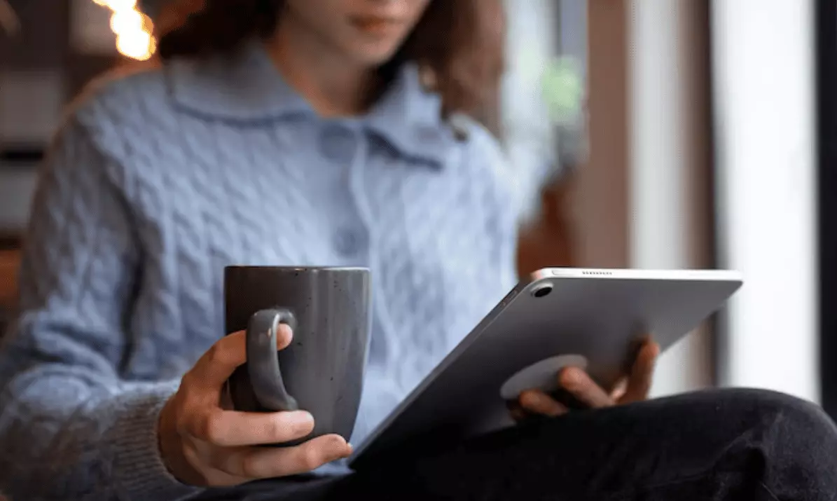 Biblioteca digital gratuita de SP reúne 35 mil obras e libera leitura imediata sem filas