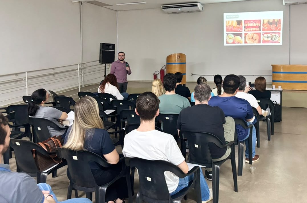 Capacitação reforça qualidade dos atendimentos em Saúde Bucal na rede pública de Fernandópolis