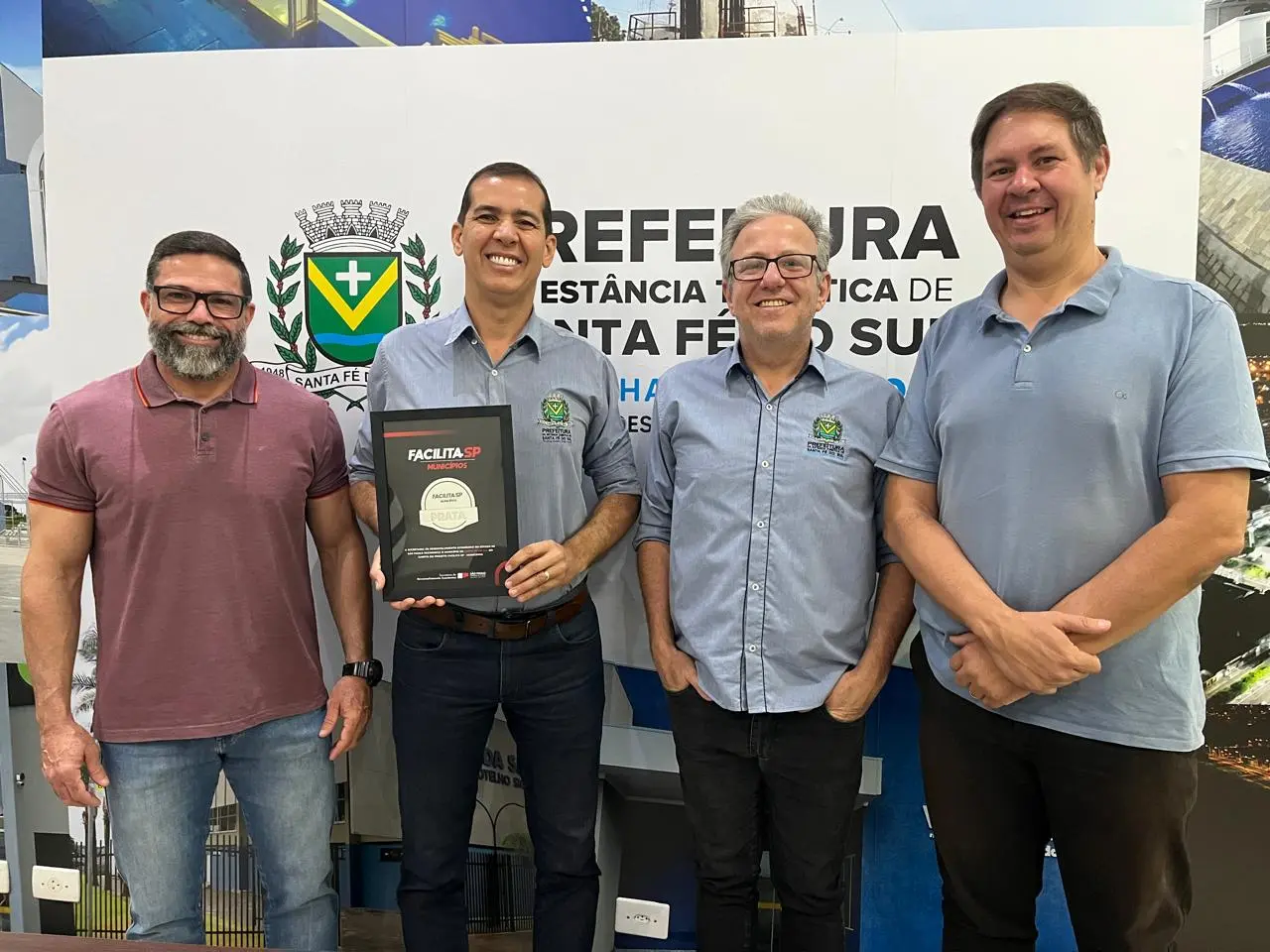 Santa Fé do Sul recebe Selo Prata do Facilita SP e avança na desburocratização para empreendedores