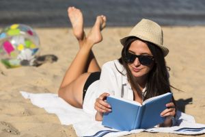 10 livros para se emocionar e aprimorar conhecimentos durante as férias