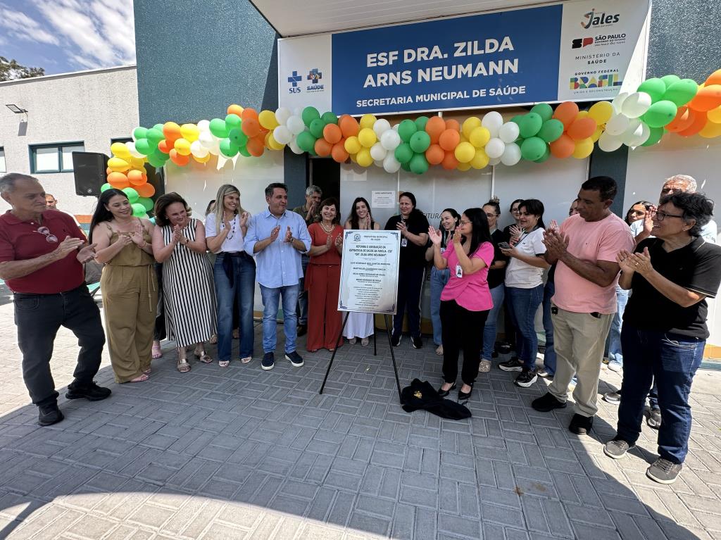 Prefeitura de Jales inaugura reforma e adequações da ESF Dra. Zilda Arns Neumann e entrega duas novas ambulâncias
