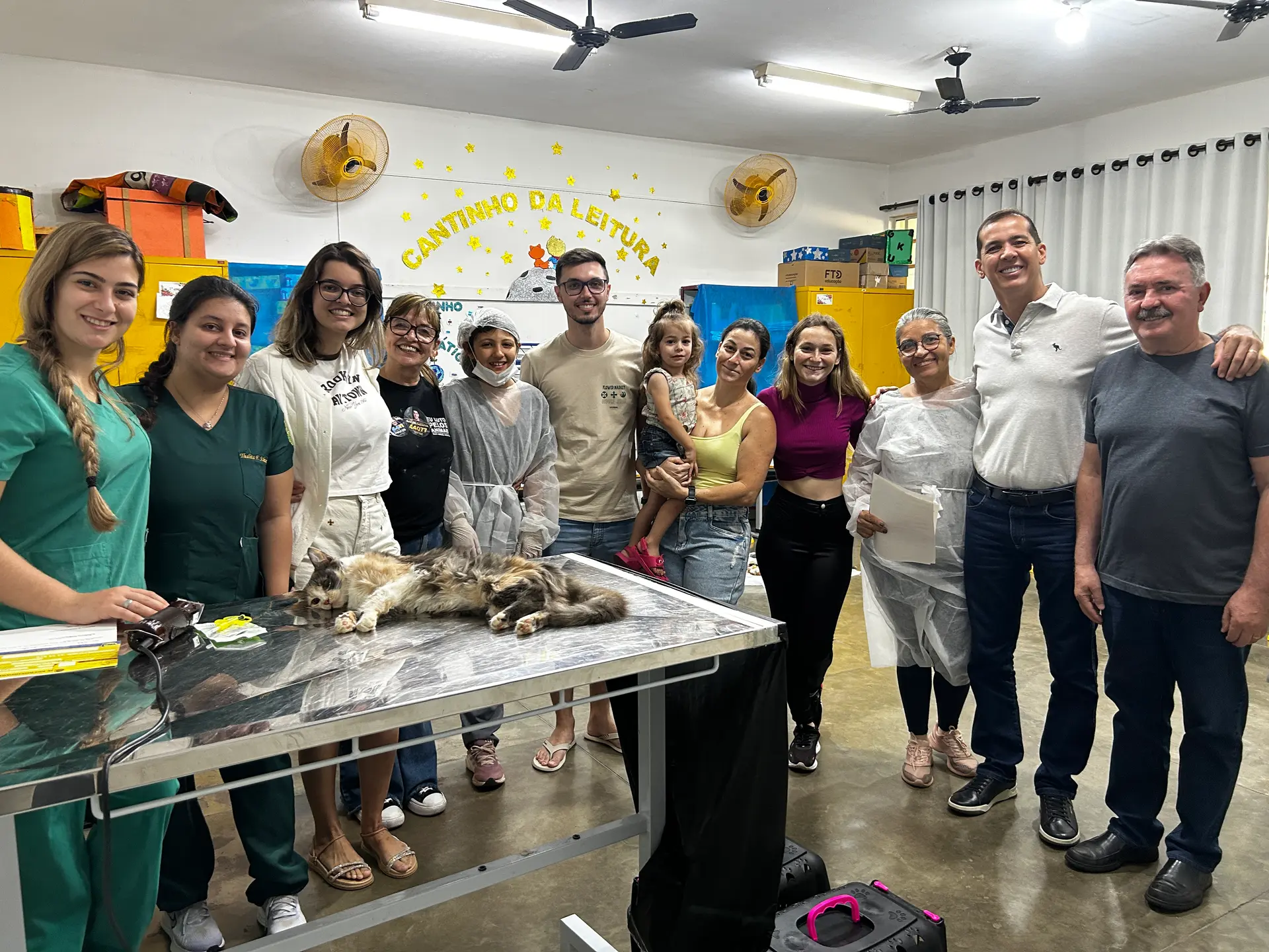 Castramóvel atende 110 animais em ação realizada no último fim de semana em Santa Fé do Sul