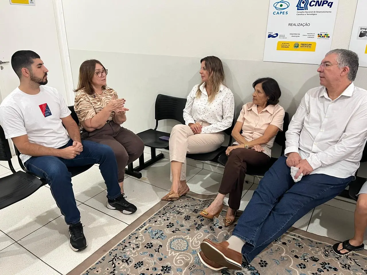 Projeto Olímpico de Matemática de Santa Fé do Sul recebe visita de idealizador da OMRP
