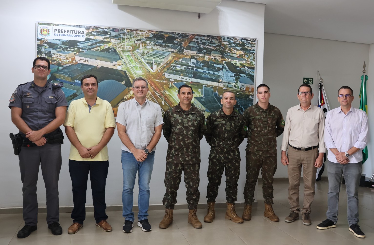 Tiro de Guerra recebe visita de oficiais da Base de Ribeirão Preto