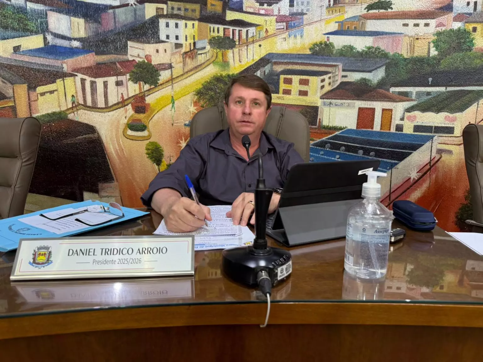 Daniel Arroio cobra Executivo sobre ações para atrair novas empresas a Fernandópolis